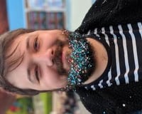 00100dPORTRAIT_00100_BURST20190505204037329_COVER