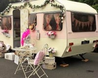 Dolly the Vintage Caravan Photo Booth