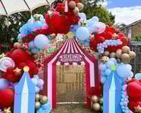 Circus balloon backdrop