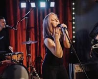 the_electrics_wedding_band2