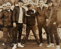 J2B Outdoor 1_3283 Zeke