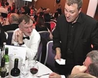 3529412-fast_112_596_398