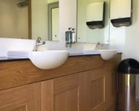 Luxury 3plus1 - Ladies toilets (2)