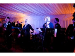 Famous Five Band logo