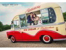 SUSSEX VINTAGE ICES logo