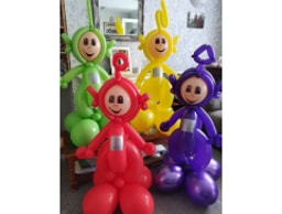 Nessy's Novelty Balloon Factory logo