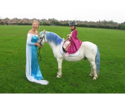 Clip Clop Pony Rides logo