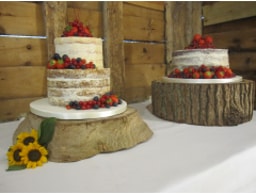 Striped Apron Bakery logo