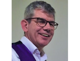 Gordon Wardle Magician logo