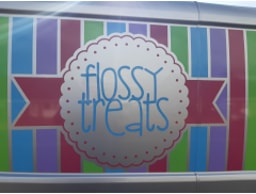 Flossy Treats logo