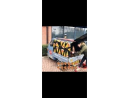 Pizza Mamma Hull logo