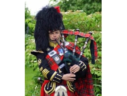 Cambridge Bagpiper logo