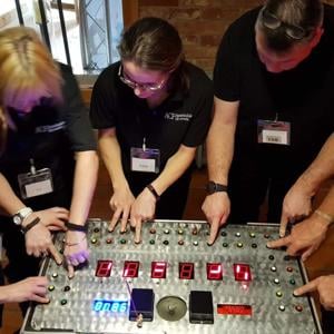 Team Building Game - Breakout