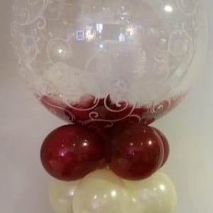 Deco bubble burgundy feathers