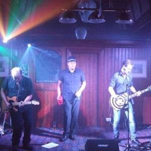 Pretty Vegas - North West Function and Wedding Band