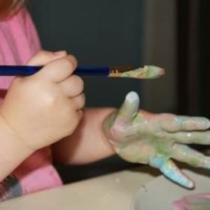 children love painting