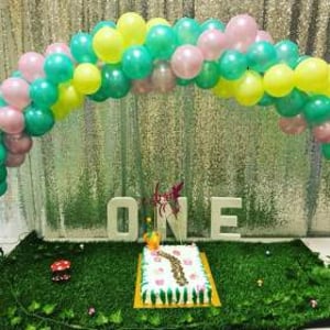 Cake Table Balloon Arch in Hertfordshire, Bedfordshire, Essex & surrounding areas. 