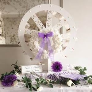 Sweet ferris wheel hire in Hertfordshire, Bedfordshire, Essex & surrounding areas. 