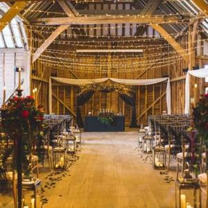 Wedding ceremony decor in Hertfordshire, Bedfordshire, Essex & surrounding areas. Perfect for weddings, birthdays & corporate events