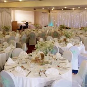Chair cover & sash hire in Hertfordshire, Bedfordshire, Essex & surrounding areas. Perfect for weddings, birthdays & corporate events