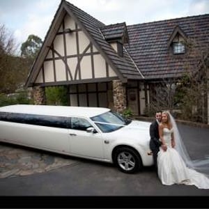 Style Wedding Cars, Limo, Wedding Car, Baby Bentley Wedding Car with Bride & Groom