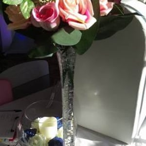 Stunning_Floral_Arrangement_Lily_Vase_Centrepiece_Embellish_Venue_Styling