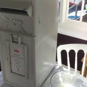 Vintage_Cast_Iron_ER_Postbox_Centrepiece_Embellish_Venue_Styling