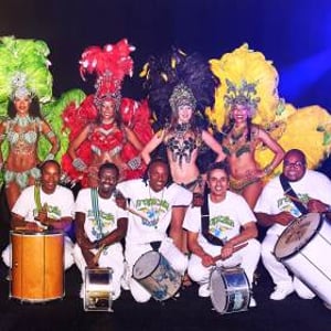 Tropicalia drummers & dancers