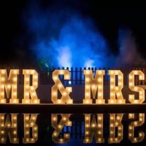 Mr & Mrs