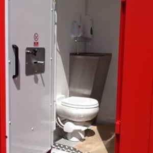 Big Space 24 Fresh Water Toilet