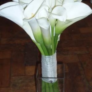 Calla Lily Hand Tied