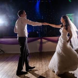 bowdon-rooms-wedding-firstdance