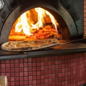 mobile-pizza-oven-for-weddings