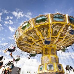 Carnival Chairs Flying Wave Swinger