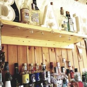 bar