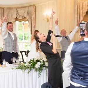 Sing Out Waitresses & Waiters Surprise Singing Show - photo 4