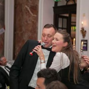 Sing Out Waitresses & Waiters Surprise Singing Show - photo 6