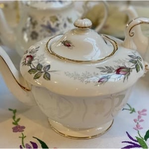 Bridal Rose Teapot