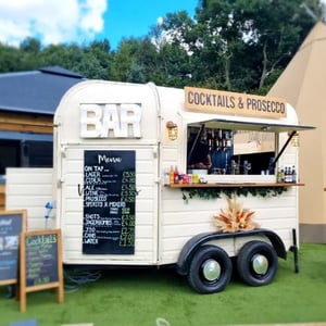 horsebox white - Copy