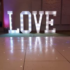 LOVE letters - white