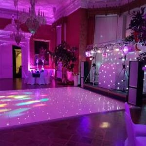 White Gold Rig with mirrorball, Starlit dance floor and uplighters 1