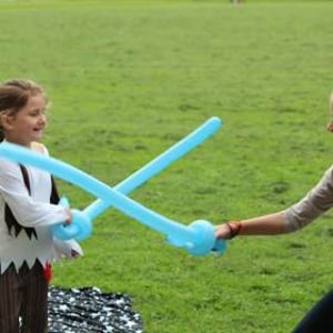 #partyfun #balloonmodelling #lollylollipop