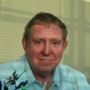 Gary Head and Shoulder green Shirt