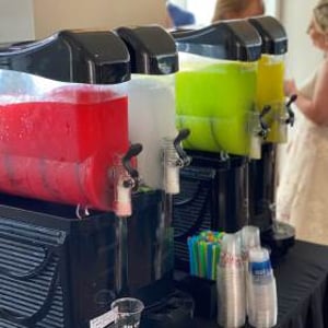 slush-machine-wedding-hire
