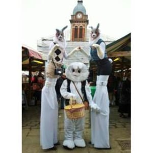 Stilt Walkers & Walkabout Characters