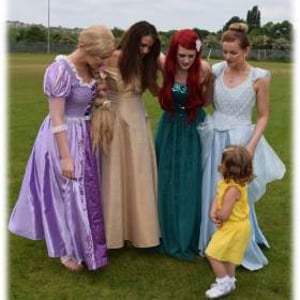 4 Princesses Together