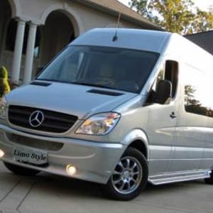 Limo Style, Limo Party Bus, Limo Buses, Limo Bus, Essex, Braintree, Chelmsford