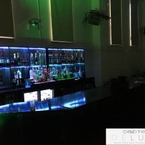 Devoted Deluxe - Led Mirrored Bar