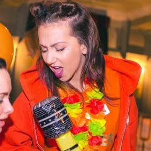 -RGMieLp_N7m7vlpzPMHOsYUov1UEgJTlc9Ol124l84