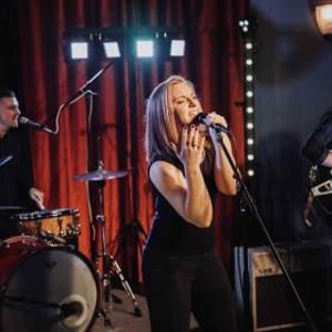 the_electrics_wedding_band2